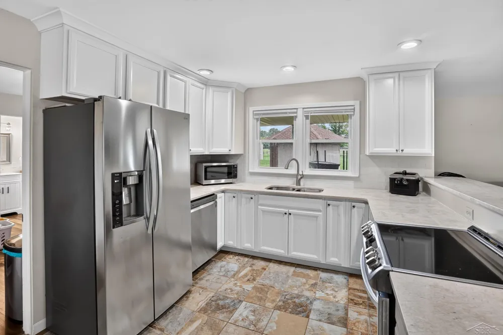 3850 Midland Road Saginaw Charter Township, MI 48603