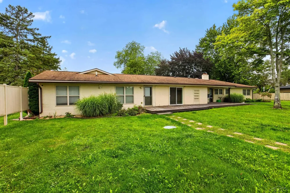 3850 Midland Road Saginaw Charter Township, MI 48603