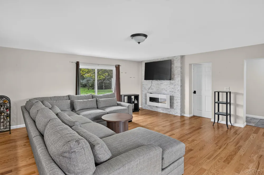 3850 Midland Road Saginaw Charter Township, MI 48603