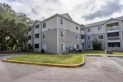 4000 SW 23RD STREET #1-202