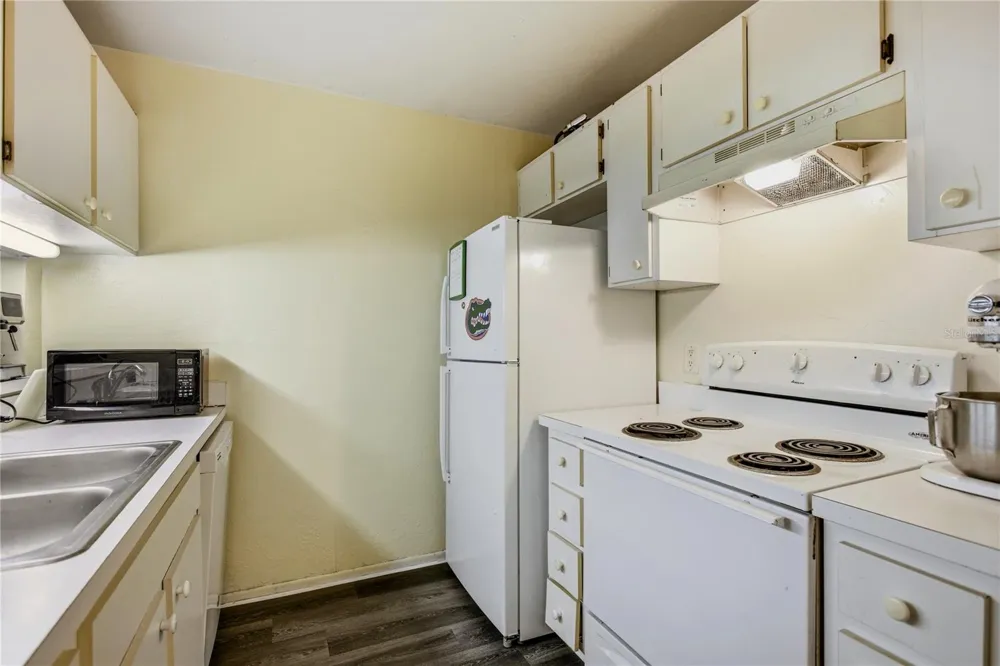 4000 SW 23RD STREET #1-202 Gainesville, FL 32608