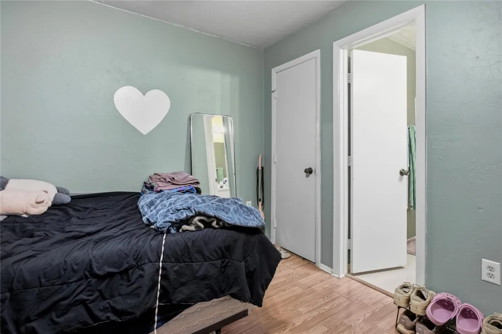 4000 SW 23RD STREET #1-202 Gainesville, FL 32608