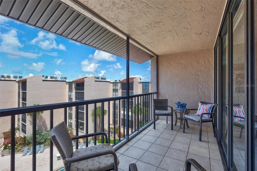 6480 MIDNIGHT PASS ROAD #612 Sarasota, FL 34242