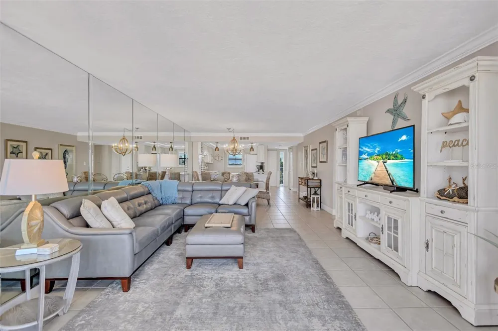 6480 MIDNIGHT PASS ROAD #612 Sarasota, FL 34242
