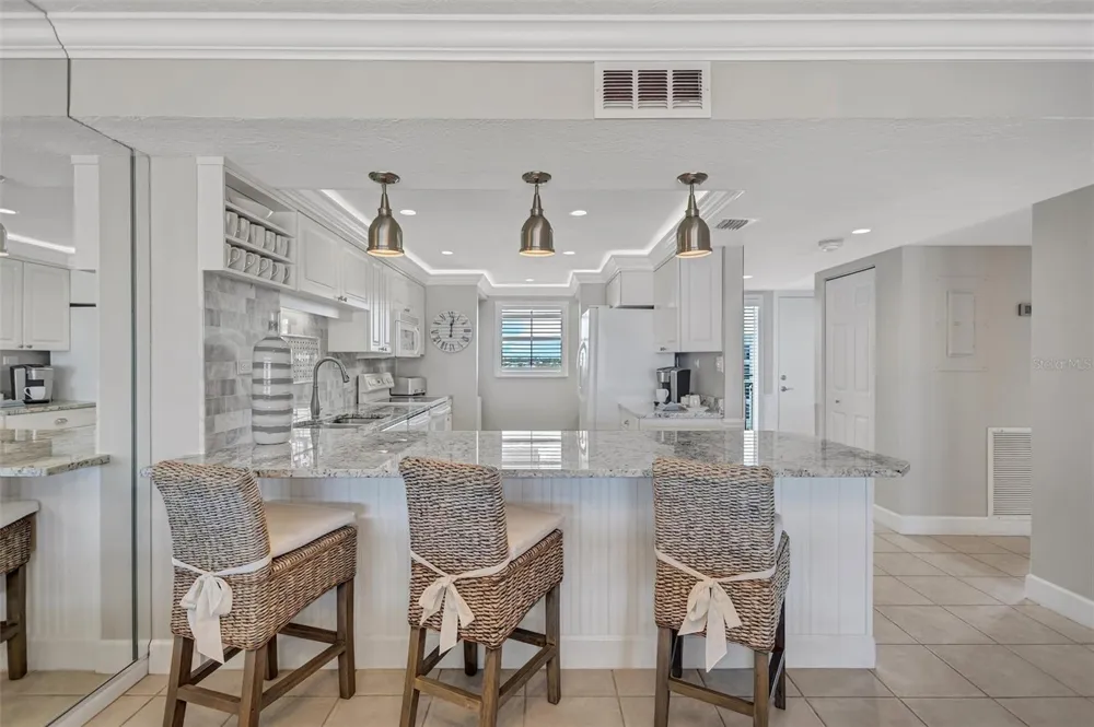 6480 MIDNIGHT PASS ROAD #612 Sarasota, FL 34242