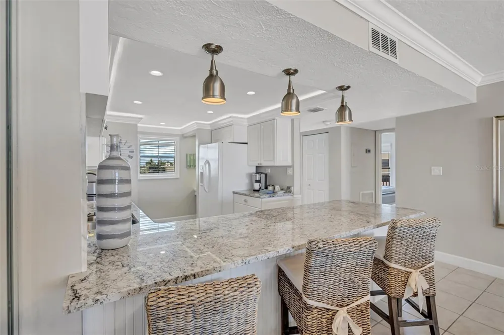6480 MIDNIGHT PASS ROAD #612 Sarasota, FL 34242
