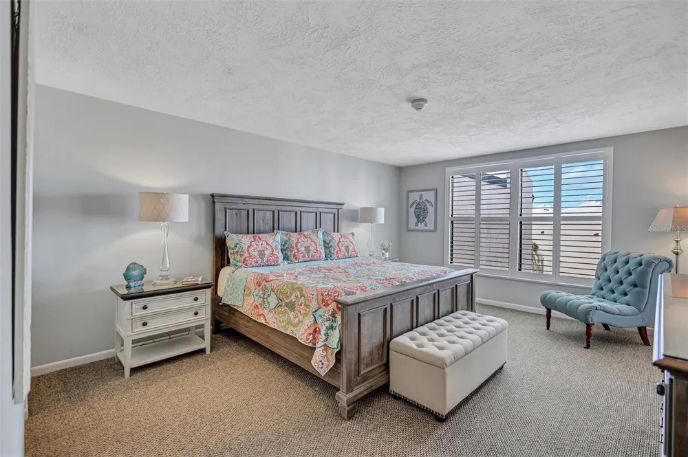 6480 MIDNIGHT PASS ROAD #612 Sarasota, FL 34242
