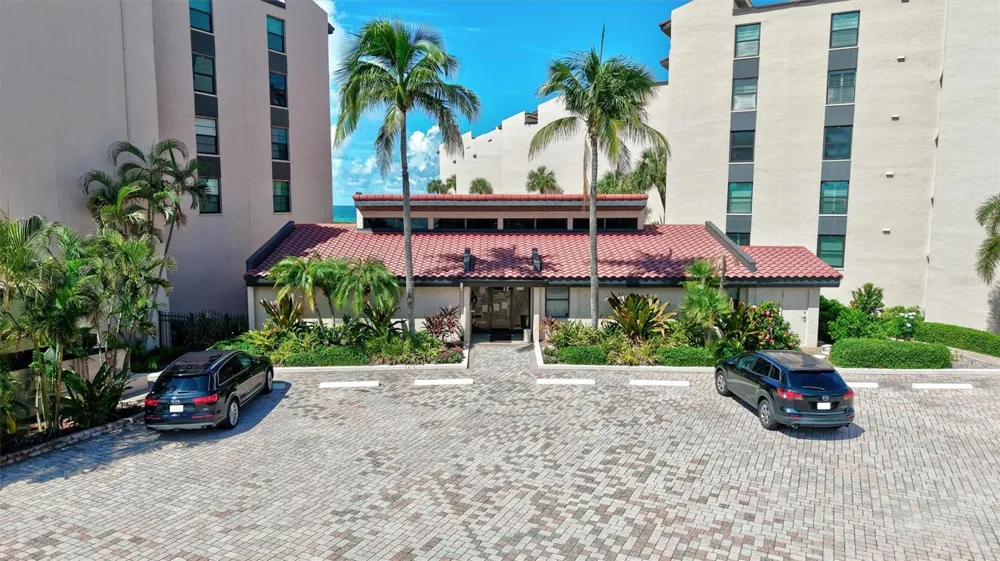 6480 MIDNIGHT PASS ROAD #612 Sarasota, FL 34242