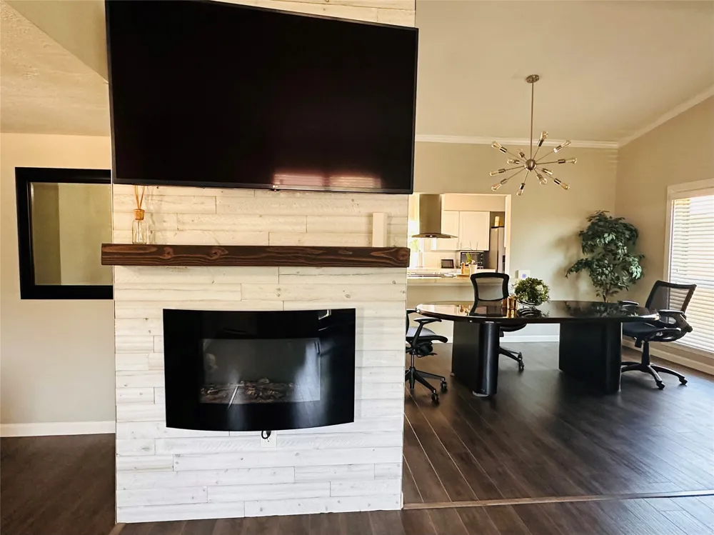 1533 W Spring Creek Parkway Plano, TX 75023