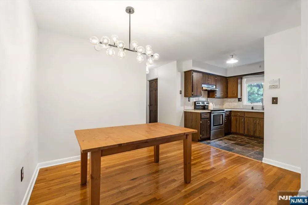 101 Orient Way 2D1 Rutherford, NJ 07070