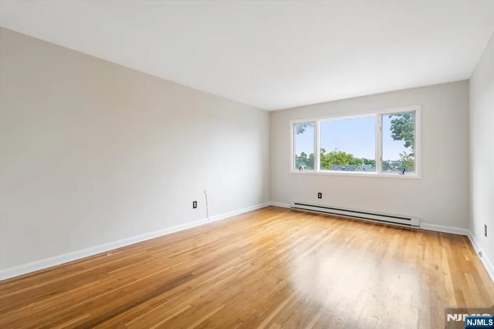 101 Orient Way 2D1 Rutherford, NJ 07070