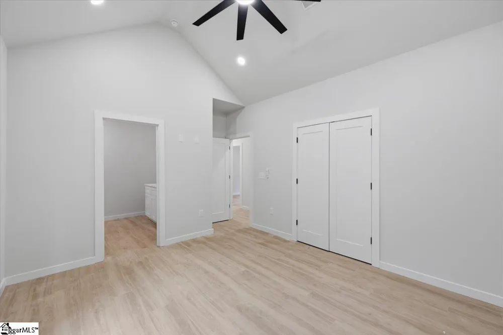 579 Bee Street Spartanburg, SC 29303