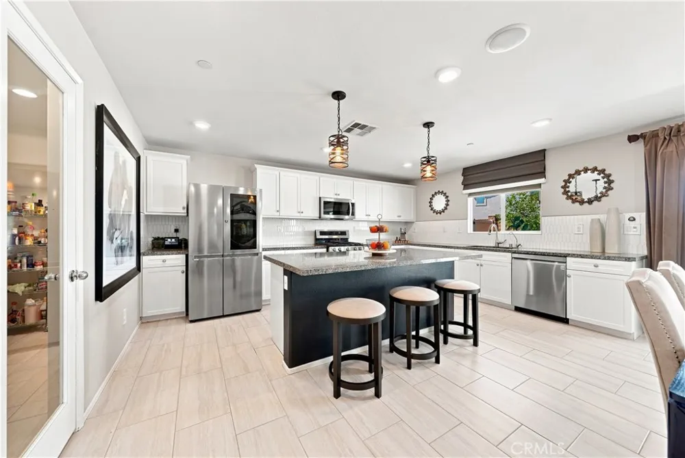 29281 Glass Mountain Court Winchester, CA 92596