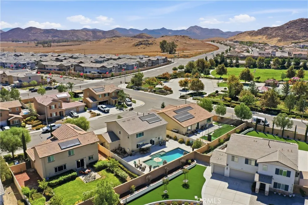 29281 Glass Mountain Court Winchester, CA 92596