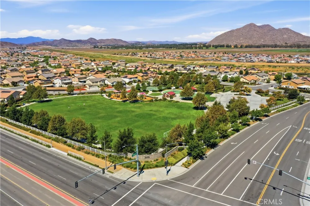 29281 Glass Mountain Court Winchester, CA 92596