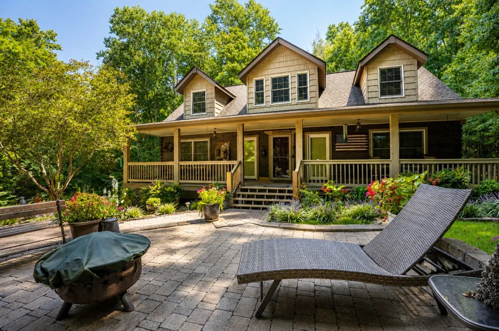 3803 Westwood Dr Sevierville, TN 37862