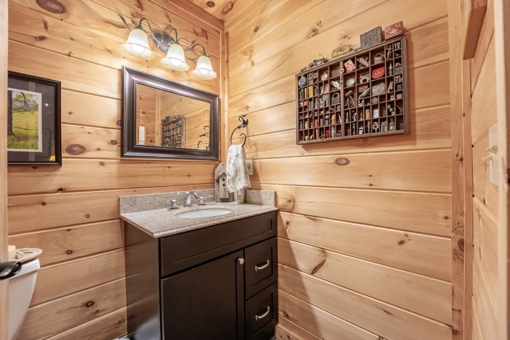 3803 Westwood Dr Sevierville, TN 37862