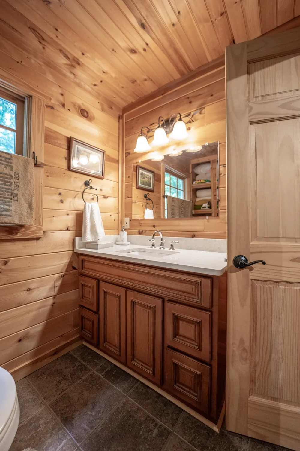 3803 Westwood Dr Sevierville, TN 37862