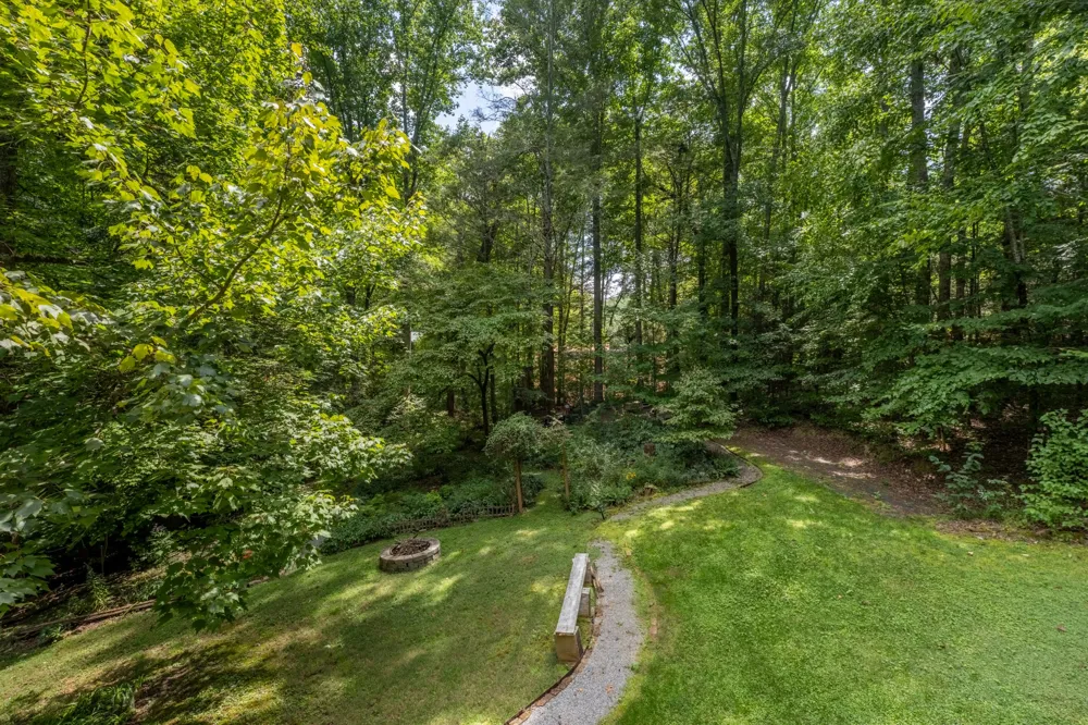 3803 Westwood Dr Sevierville, TN 37862