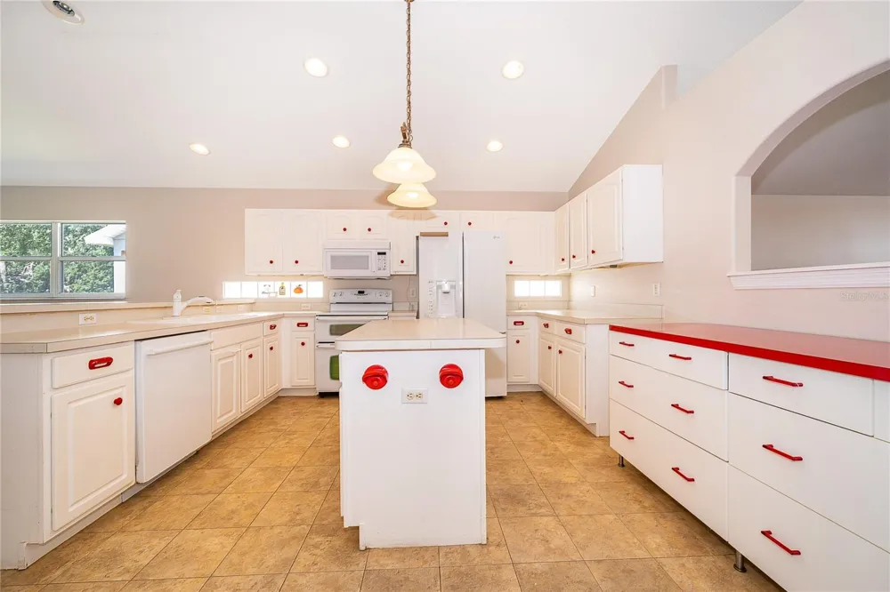 346 FIELDSTREAM NORTH BOULEVARD Orlando, FL 32825