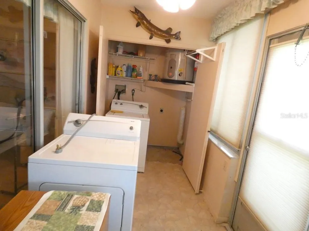 945 MADRID DRIVE Palm Harbor, FL 34684