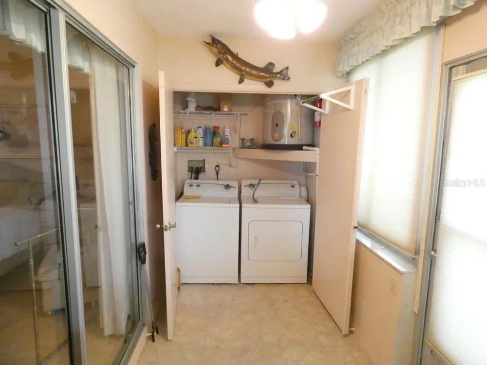 945 MADRID DRIVE Palm Harbor, FL 34684