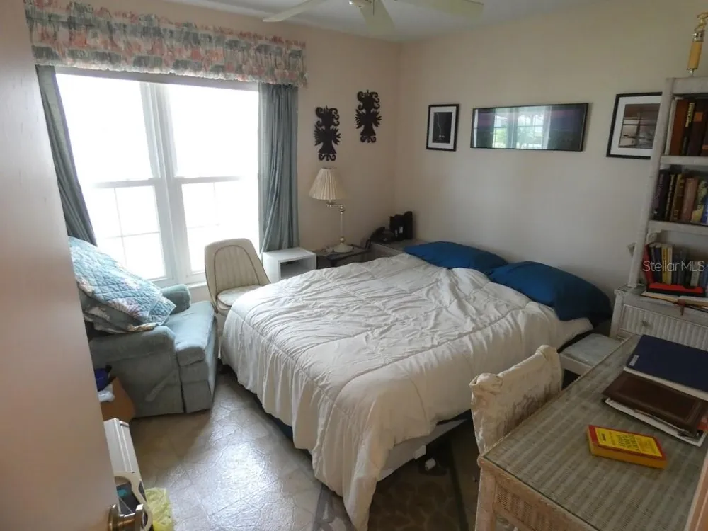 945 MADRID DRIVE Palm Harbor, FL 34684