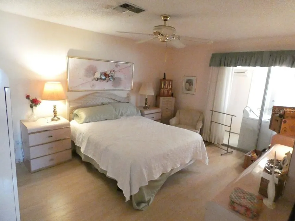 945 MADRID DRIVE Palm Harbor, FL 34684