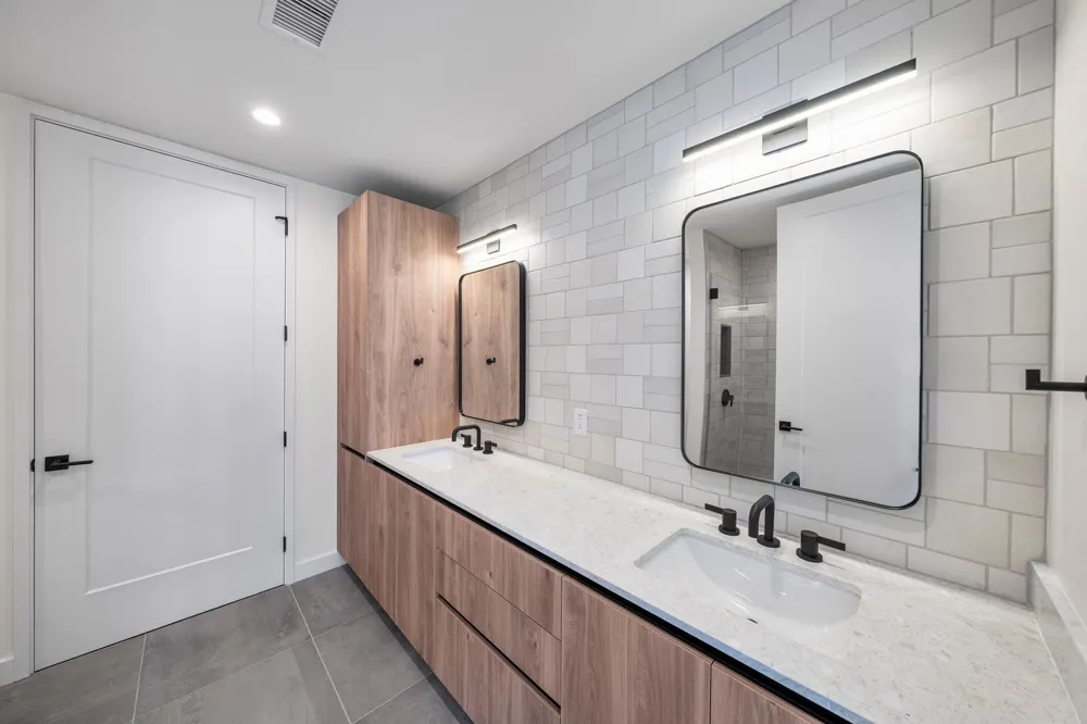84 East Avenue #3206 Austin, TX 78701