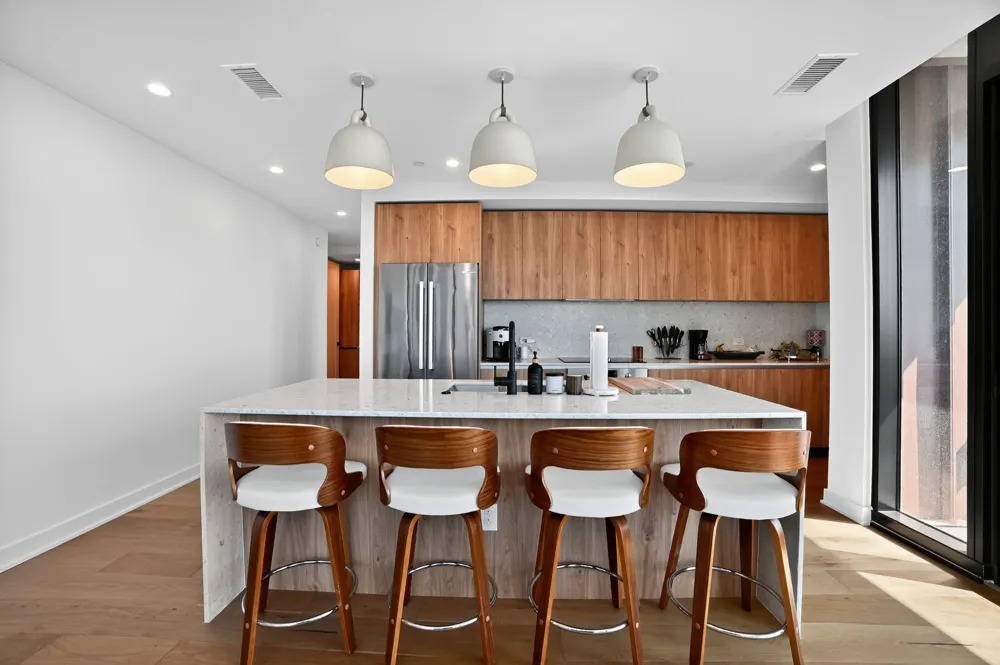 84 East Avenue #3206 Austin, TX 78701