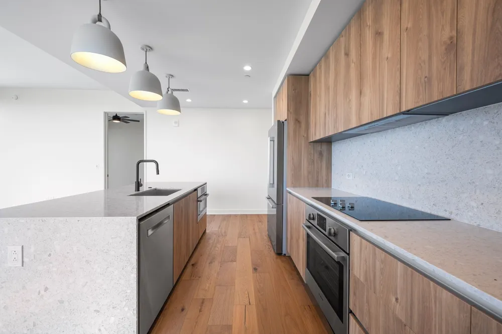 84 East Avenue #3206 Austin, TX 78701