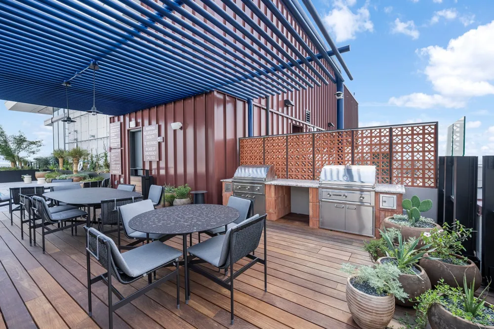 84 East Avenue #3206 Austin, TX 78701