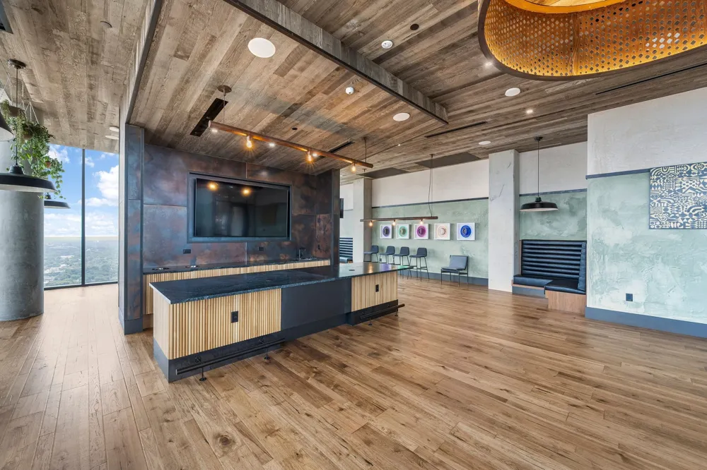 84 East Avenue #3206 Austin, TX 78701