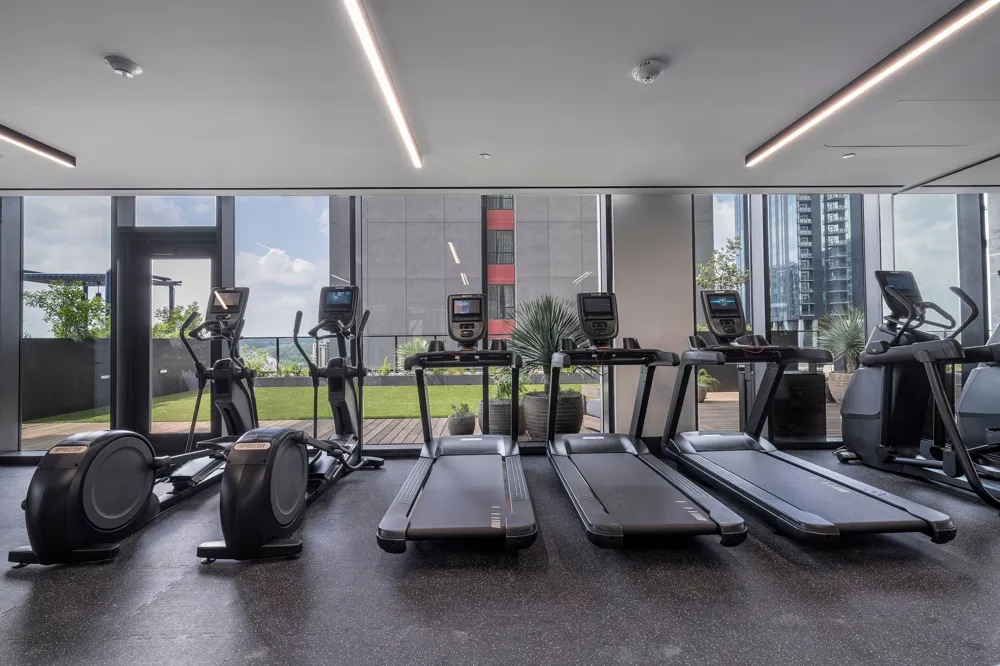 84 East Avenue #3206 Austin, TX 78701