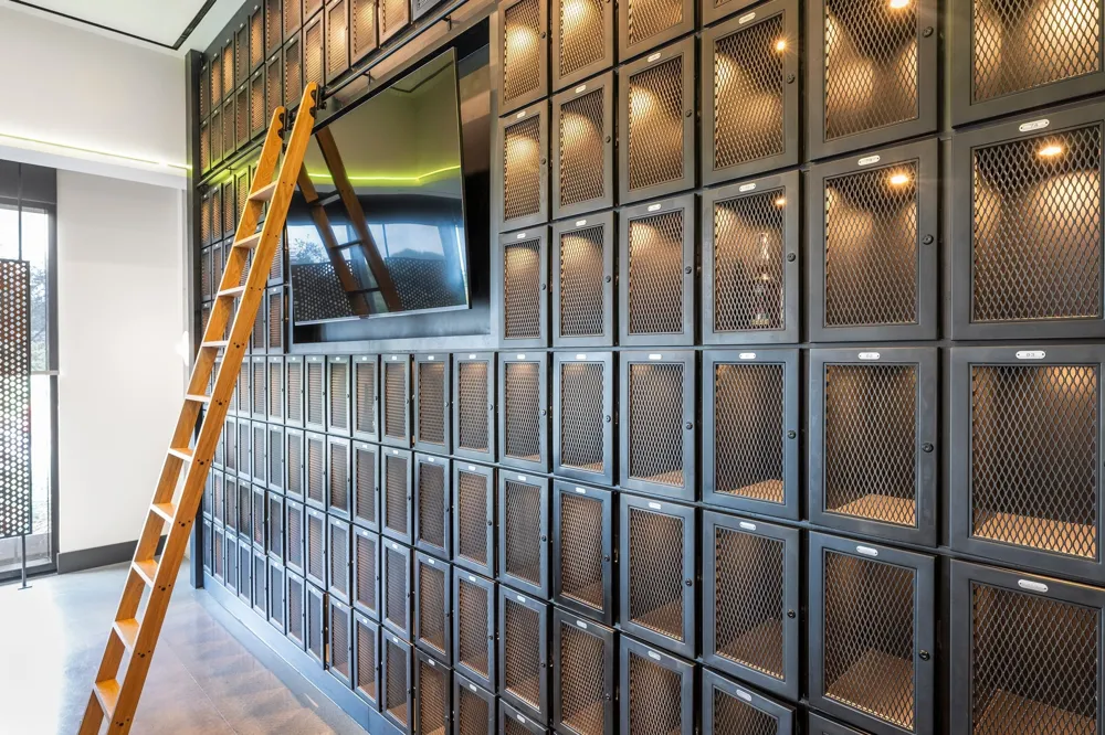 84 East Avenue #3206 Austin, TX 78701