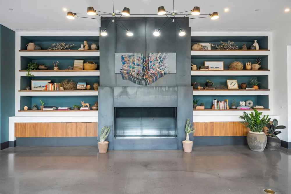 84 East Avenue #3206 Austin, TX 78701