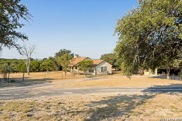 186 SEVEN SISTERS DR Boerne, TX 78006