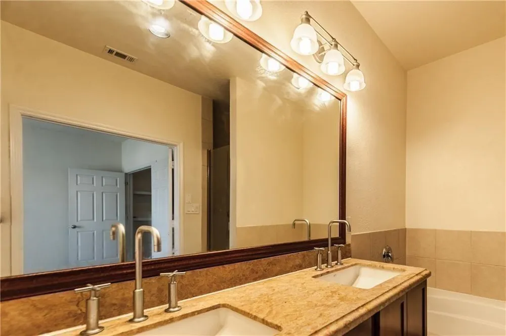 2012 Azure Pointe Richardson, TX 75080