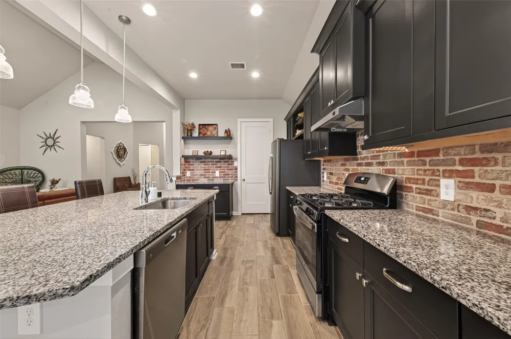 30046 Cherry Sage Lane Fulshear, TX 77423