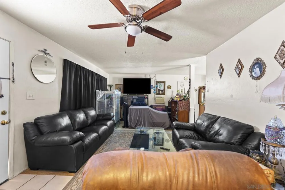 1520 Tarleton St Spring Valley, CA 91977