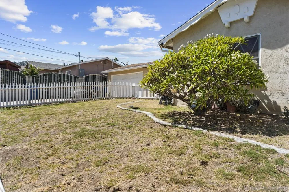 1520 Tarleton St Spring Valley, CA 91977