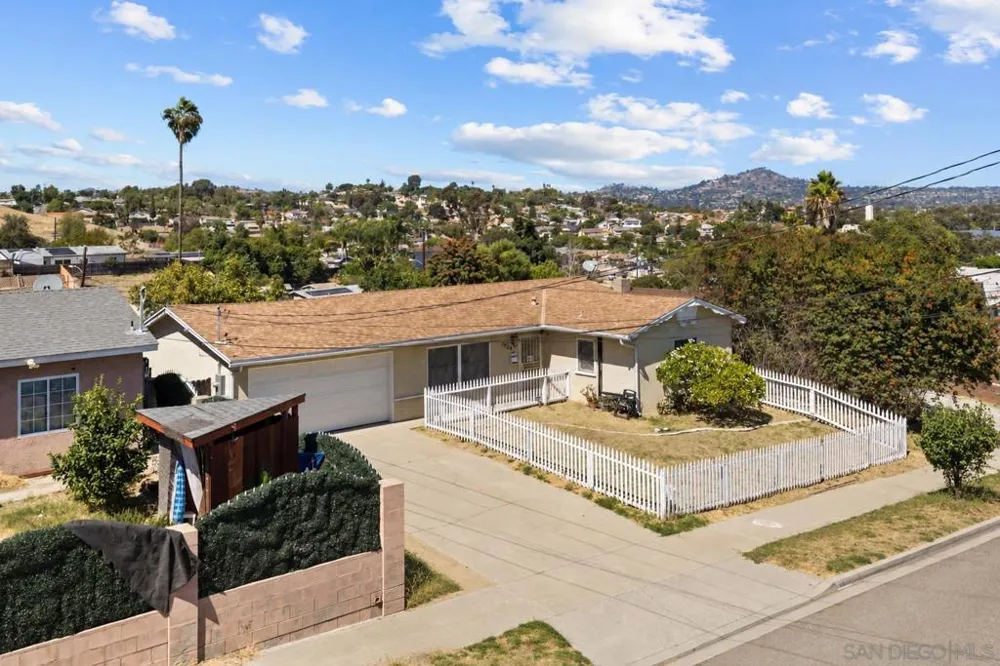1520 Tarleton St Spring Valley, CA 91977