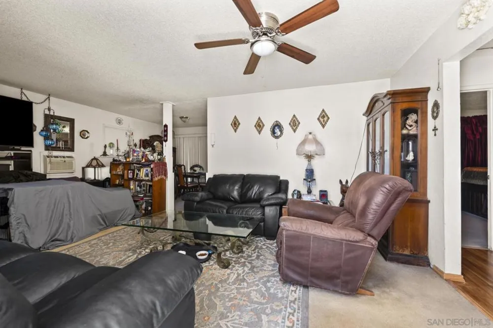 1520 Tarleton St Spring Valley, CA 91977