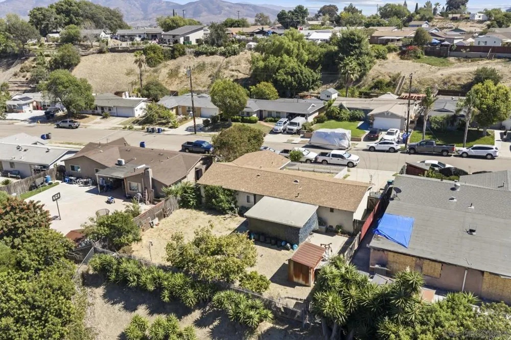 1520 Tarleton St Spring Valley, CA 91977
