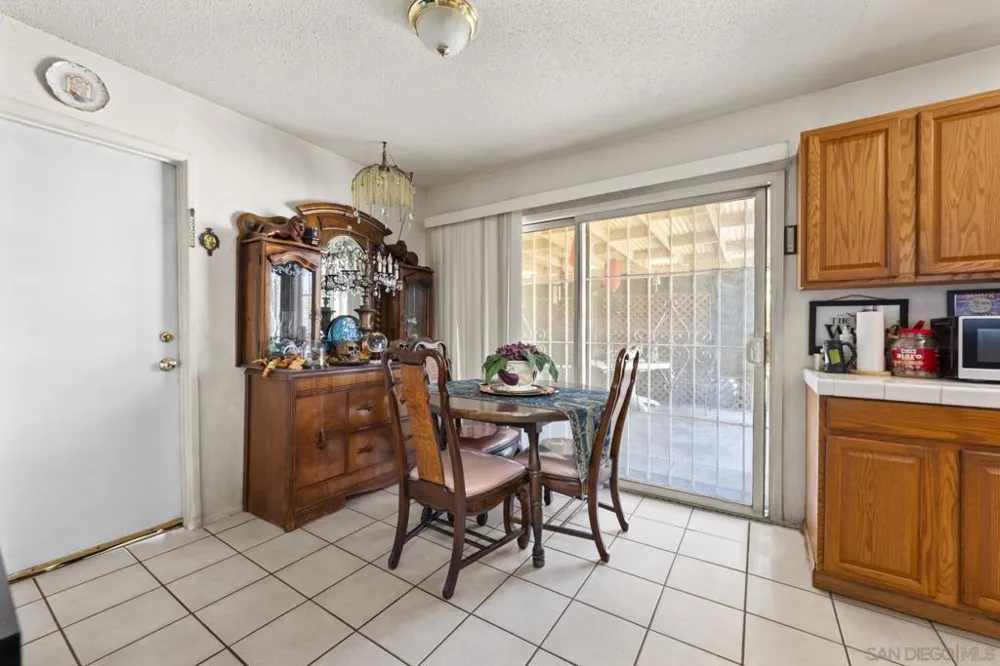 1520 Tarleton St Spring Valley, CA 91977