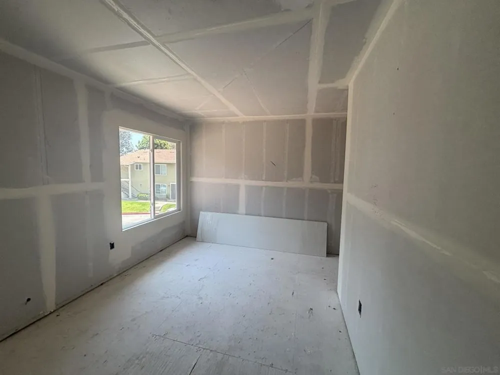10443 Caminito Rimini San Diego, CA 92129