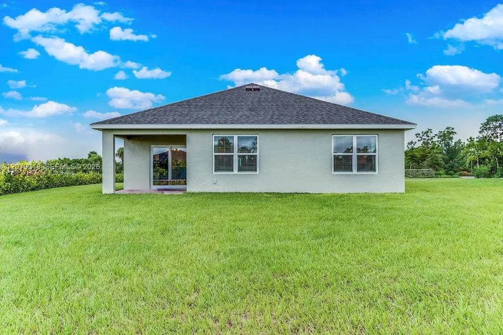 5215 BUTTE ST Lehigh Acres, FL 33971