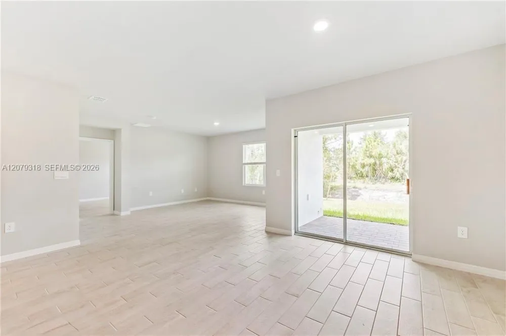 5215 BUTTE ST Lehigh Acres, FL 33971