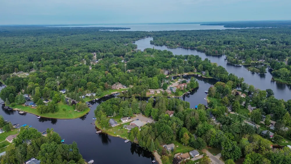 203 Atwood Drive Prudenville, MI 48651