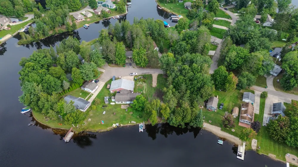 203 Atwood Drive Prudenville, MI 48651